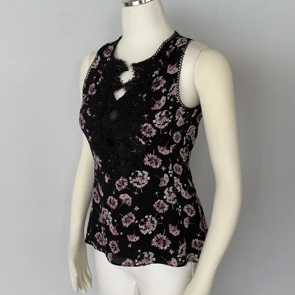 NWOT WHBM Floral Lace Print Top Size XS Petite - Picture 8 of 16